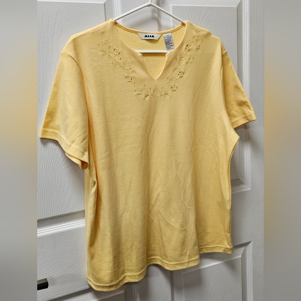 Alia Women's Yellow Embroidered Top, Large